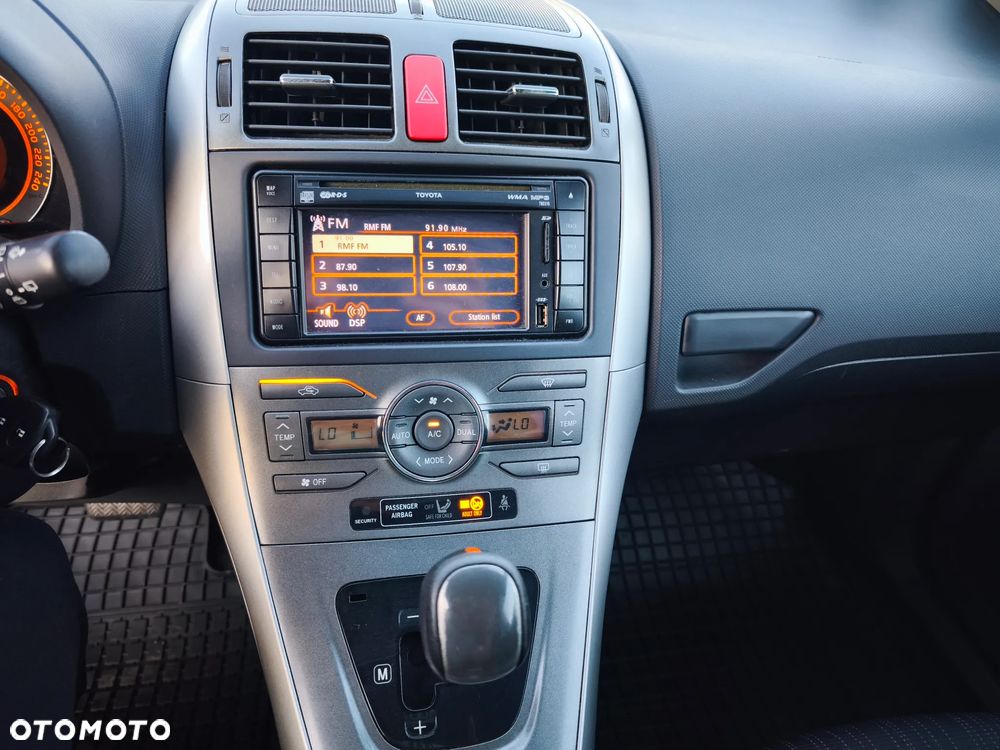 Toyota Auris 1.6 Valvematic Edition - 8