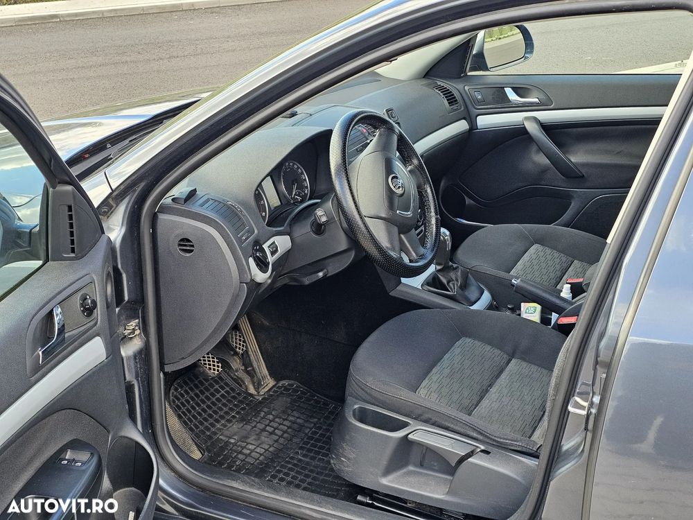 Skoda Octavia 1.4 TSI Ambiente - 8