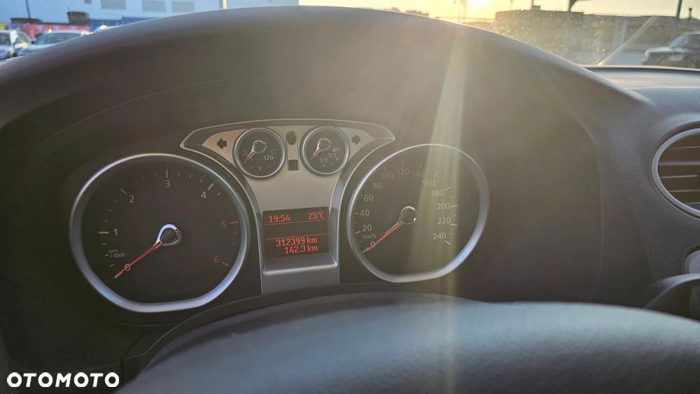 Ford Focus 1.8 TDCi Trend - 17