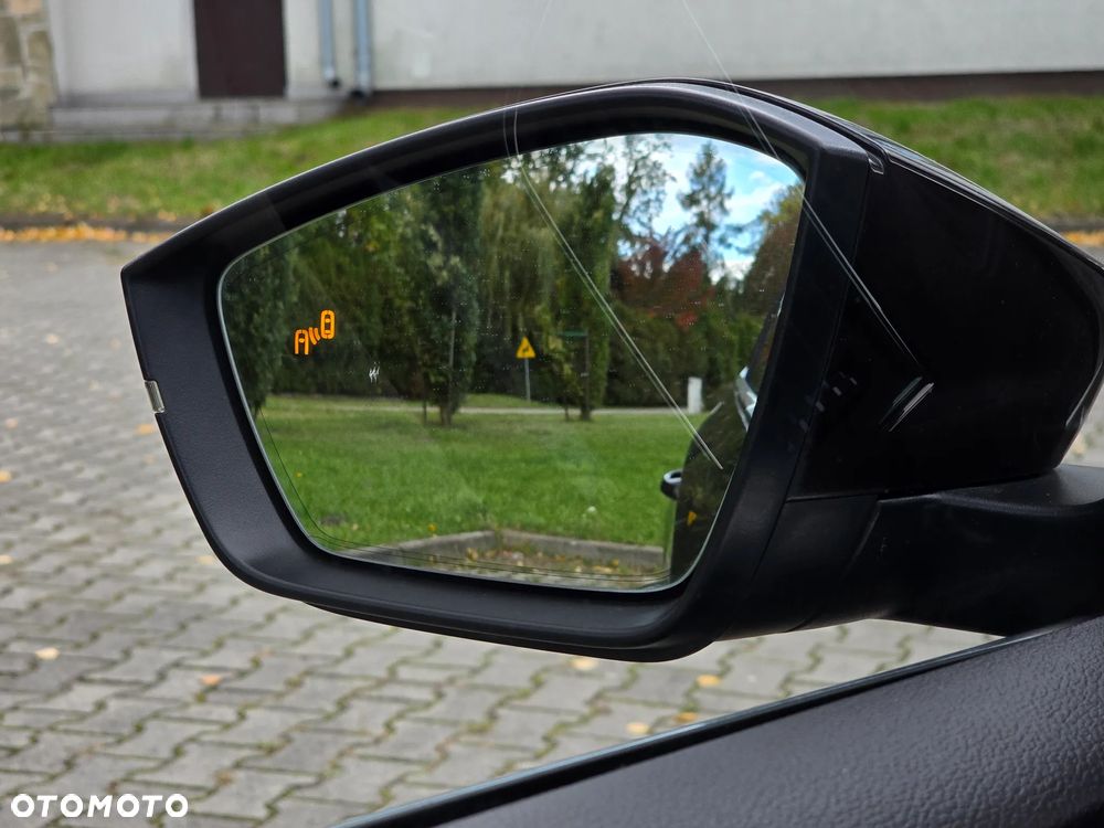 Skoda Superb Combi 2.0 TDI L&K - 31