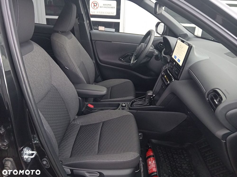 Toyota Yaris Cross - 11