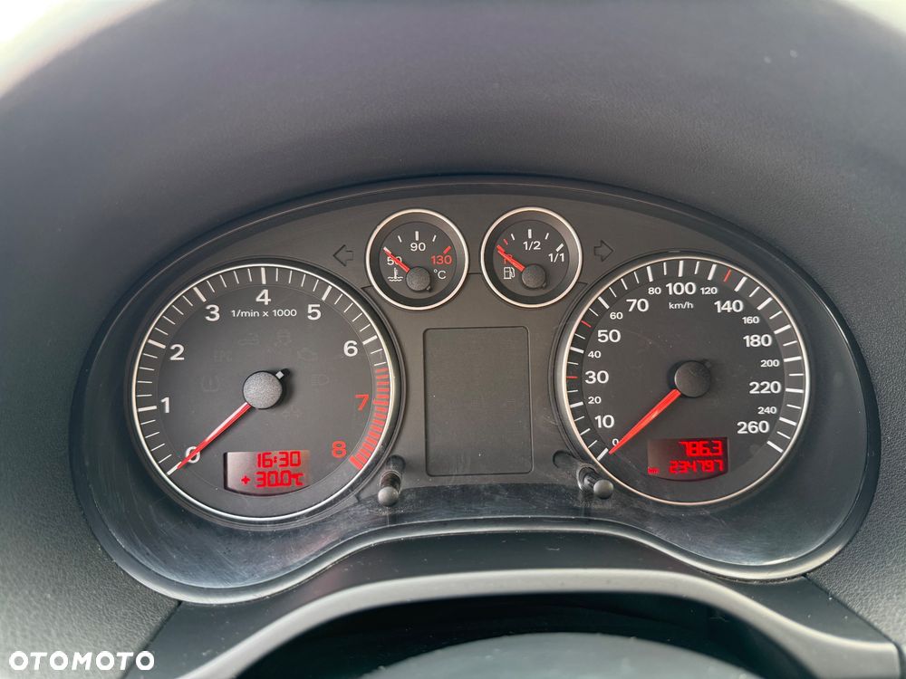 Audi A3 Sportback 1.6 Ambition - 13