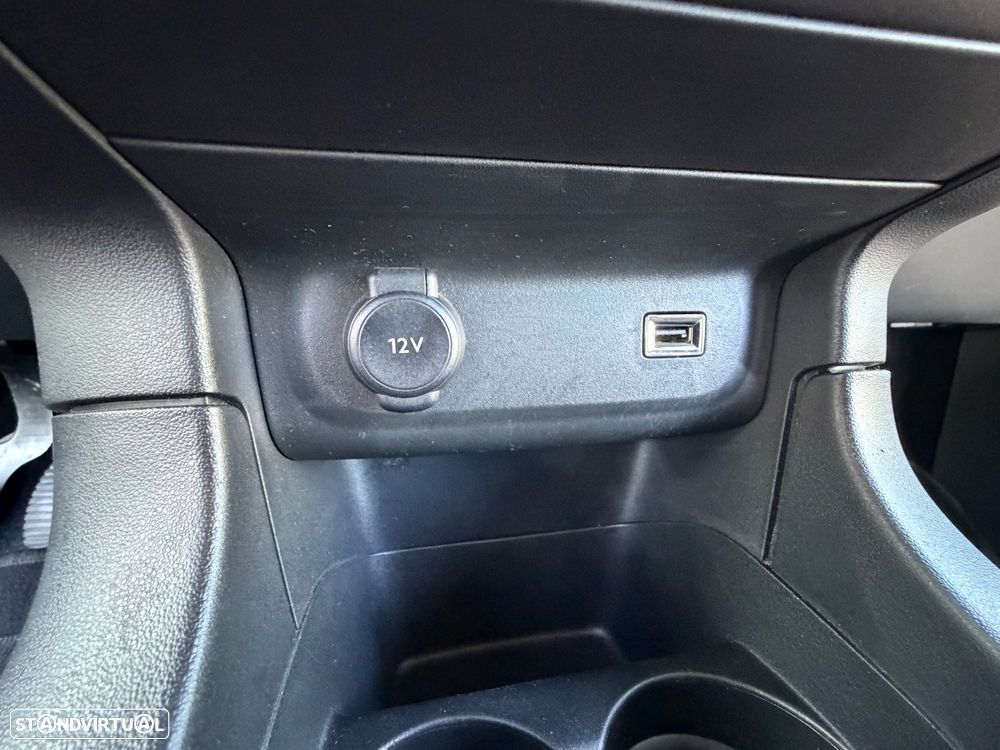 Citroën C3 1.2 PureTech Shine - 23