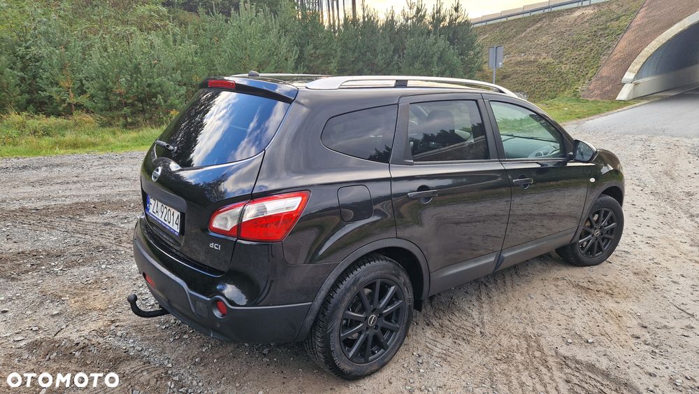 Nissan Qashqai+2 - 25