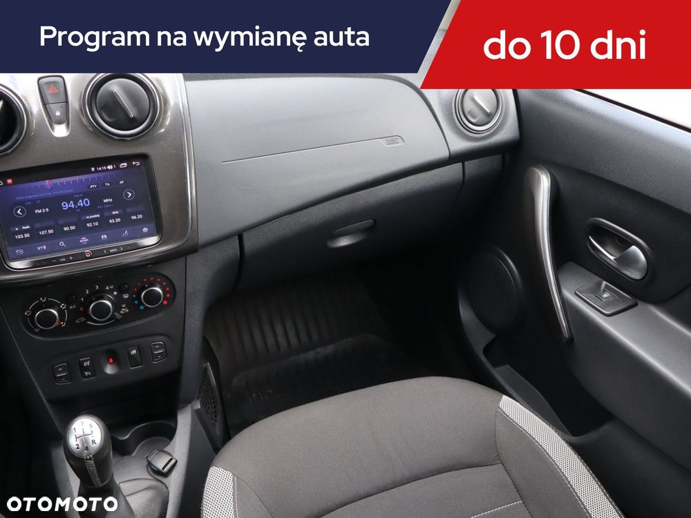 Dacia Sandero - 10