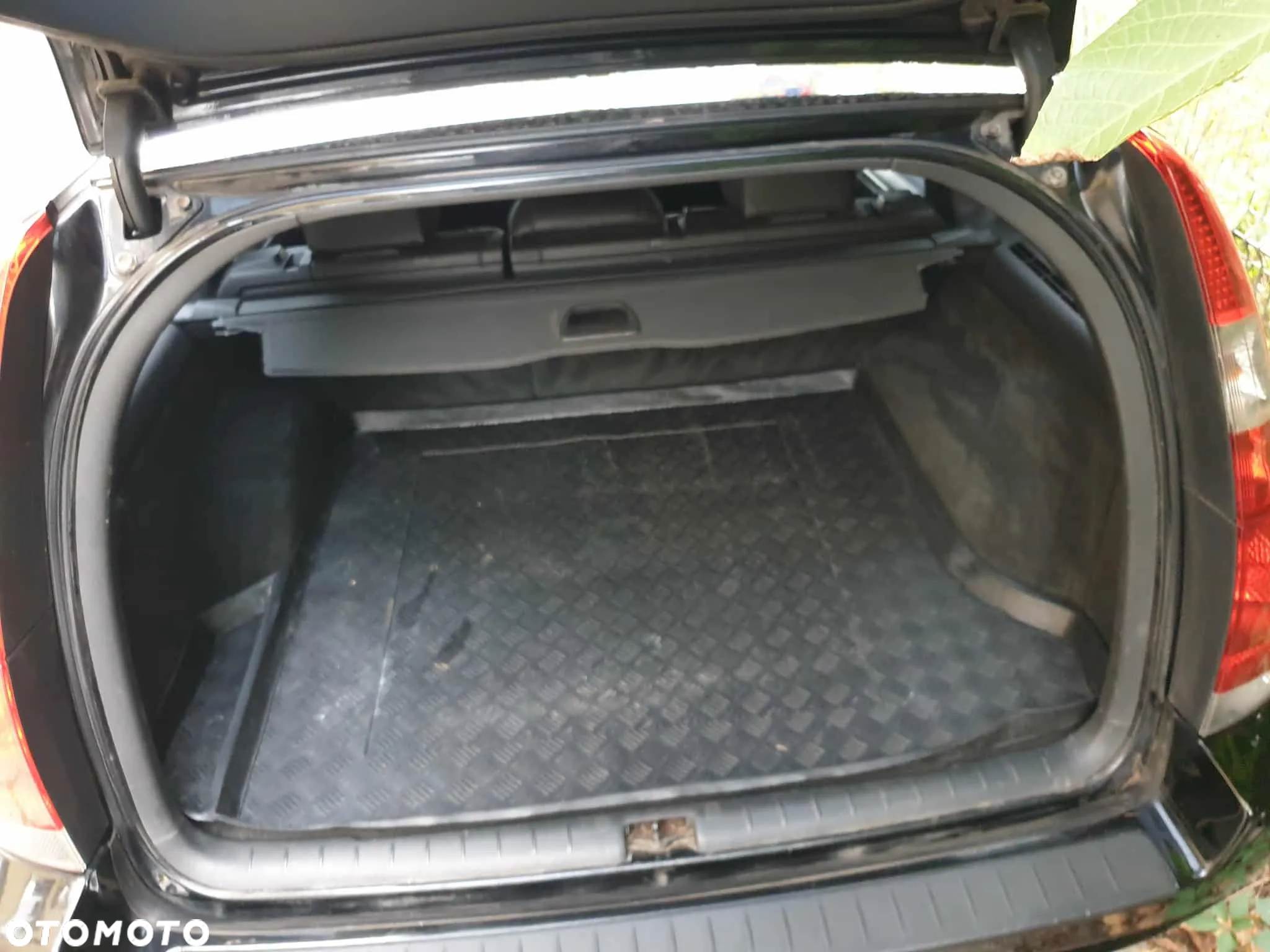 Volvo V70 2.4 Edition Comfort - 4