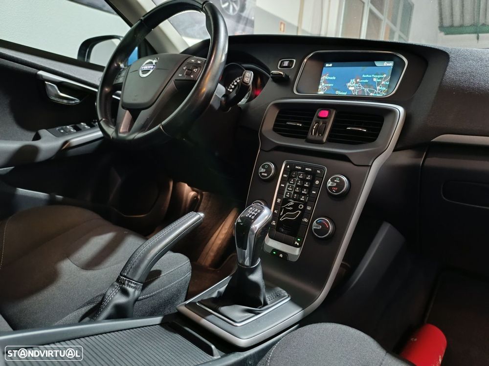 Volvo V40 1.6 D2 Kinetic - 19