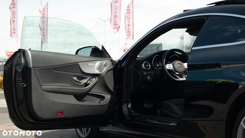 Mercedes-Benz Klasa C 300 d 9G-TRONIC AMG Line - 10