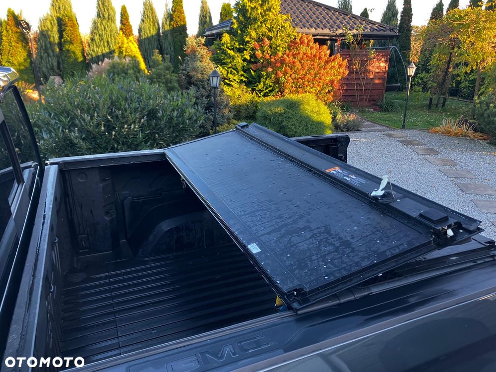 GMC Sierra - 21