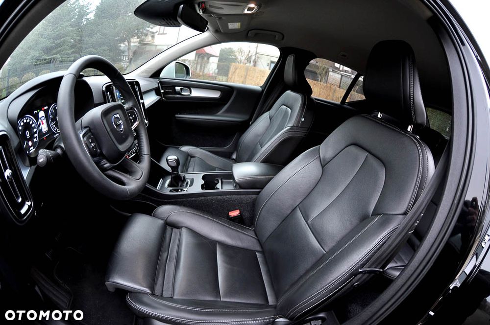 Volvo XC 40 T3 Momentum - 20