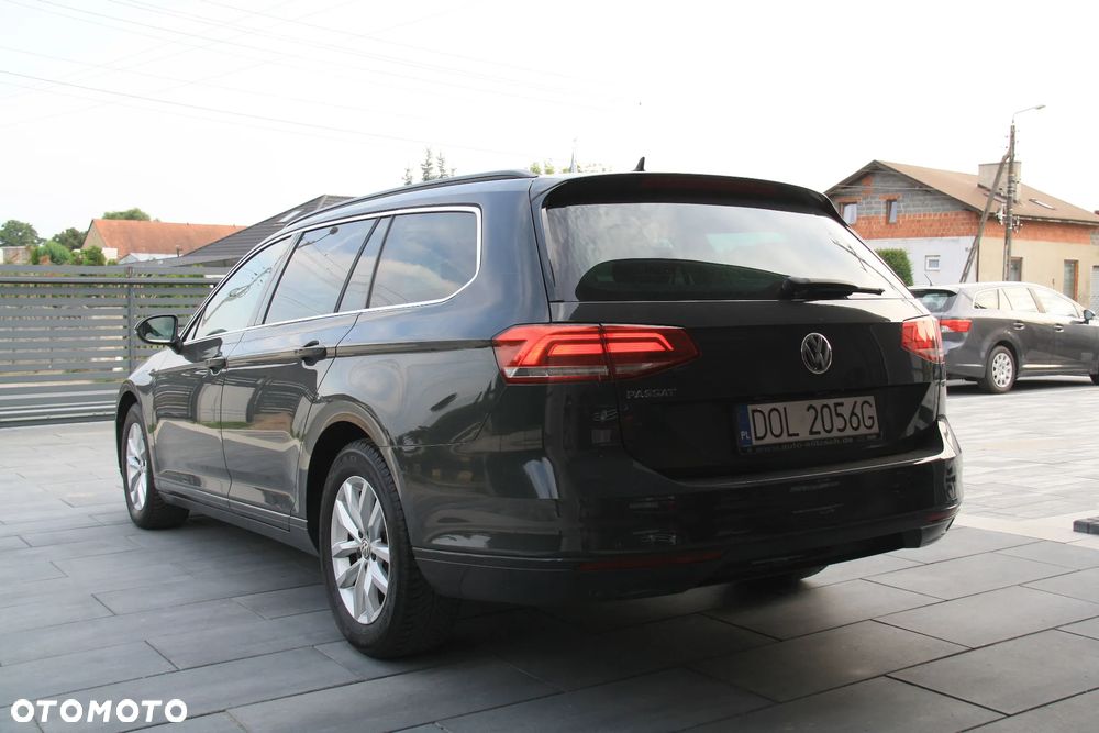 Volkswagen Passat 2.0 TDI BMT Comfortline - 16