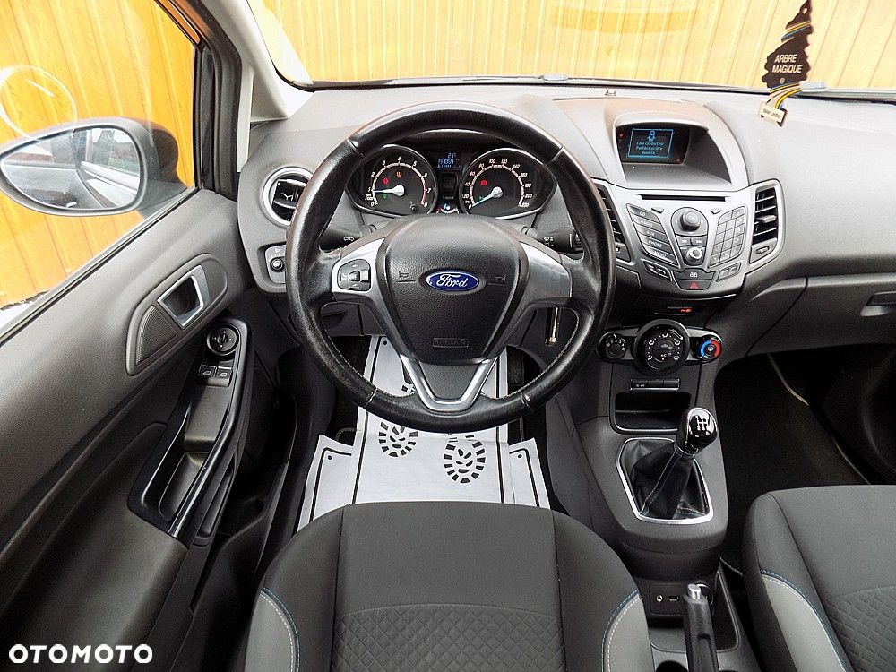 Ford Fiesta 1.0 Celebration - 13