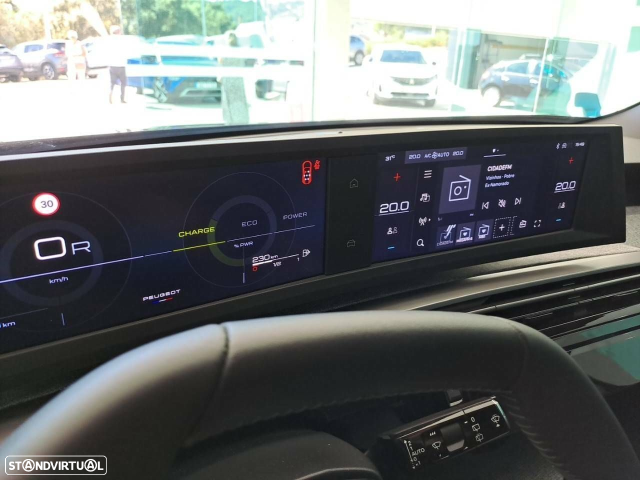 Peugeot 5008 1.2 Hybrid Allure e-DCS6 - 17