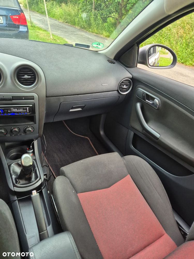 Seat Ibiza SC 1.4 16V Sport - 9