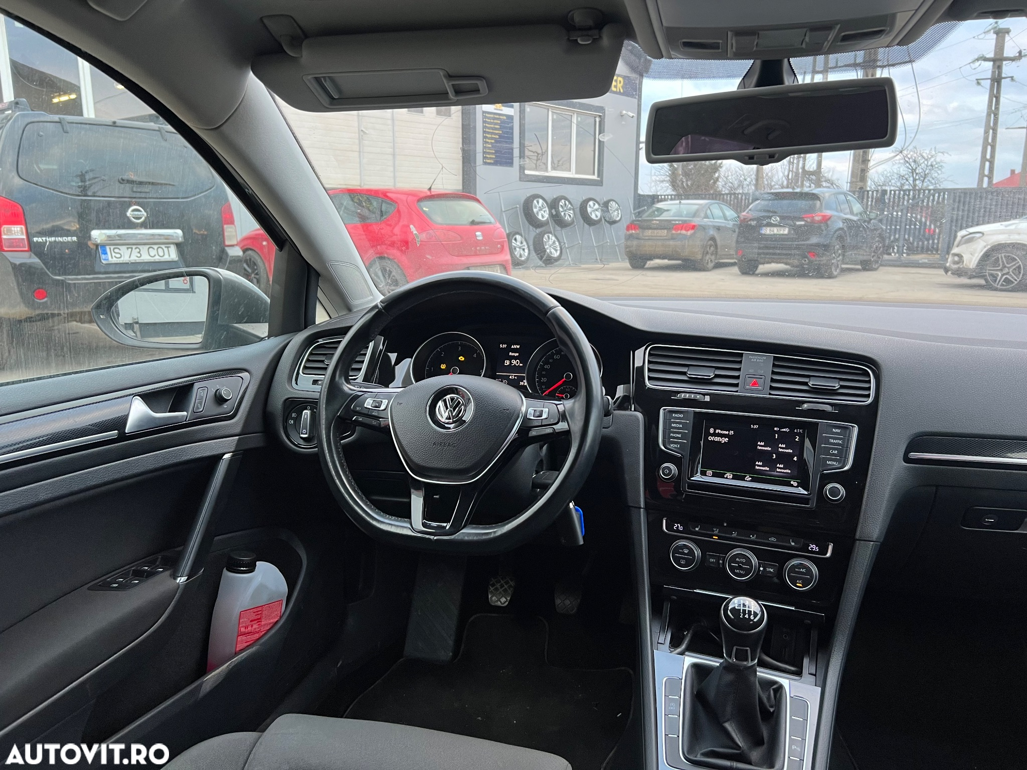 Volkswagen Golf 2.0 BlueTDI Comfortline - 7