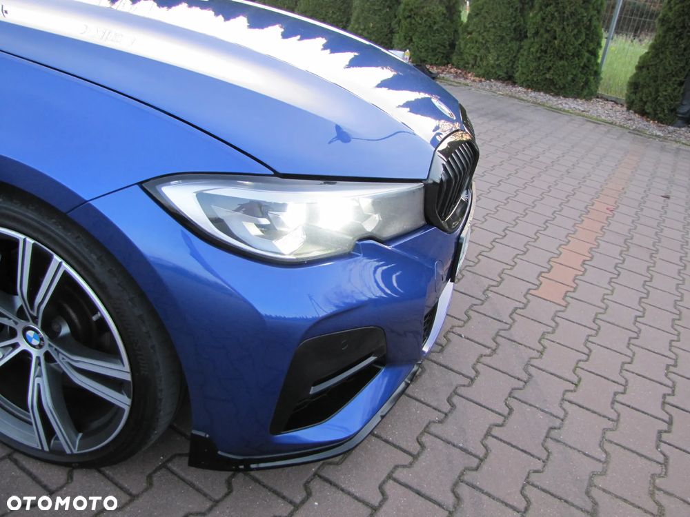 BMW Seria 3 320d M Sport Sport - 35