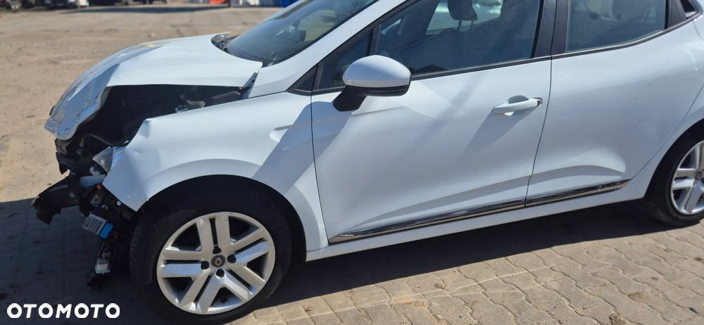 Renault Clio 1.5 Blue dCi Zen - 8