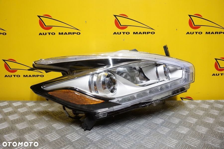 NISSAN MURANO Z52 2015- REFLEKTOR LAMPA ZWYKŁA SOCZEWKOWA PRAWA USA - 2