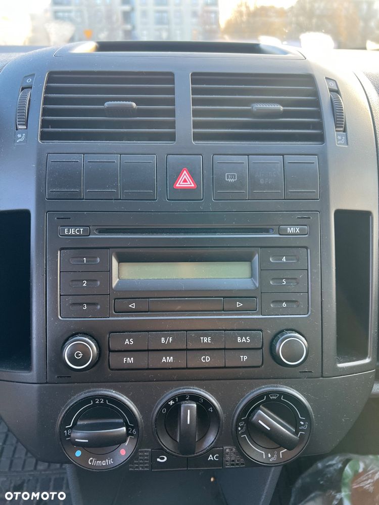 Volkswagen Polo - 10