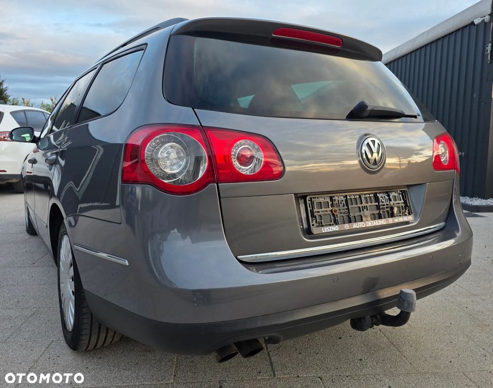 Volkswagen Passat 2.0 TDI DPF BlueMotion Technology Sportline - 7