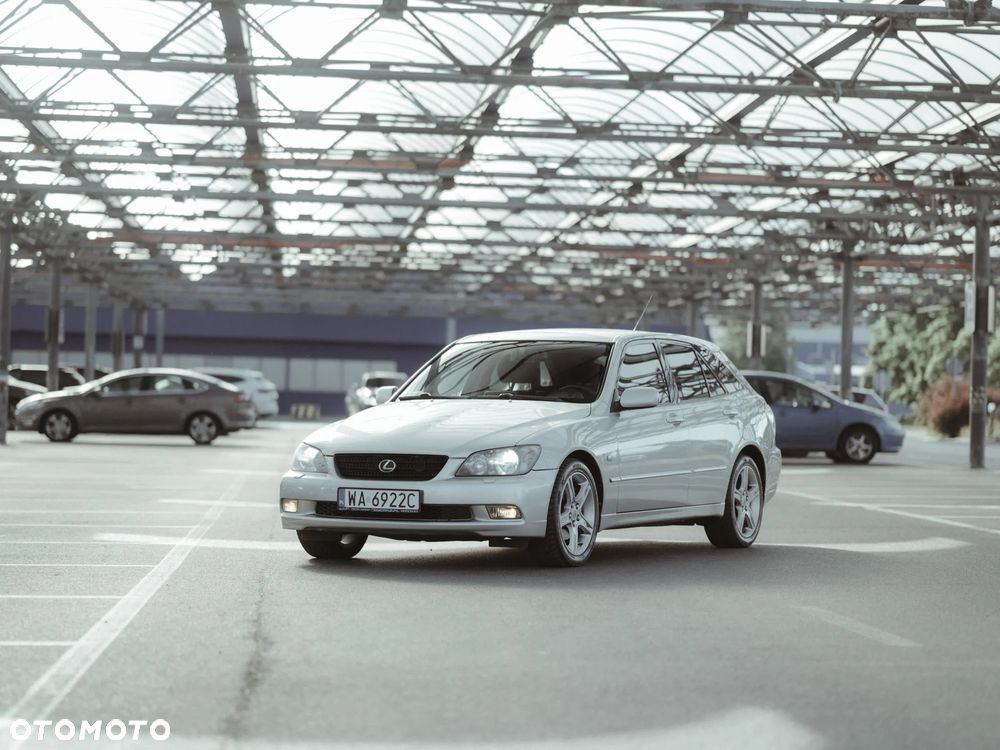 Lexus IS 200 SC Prestige - 37