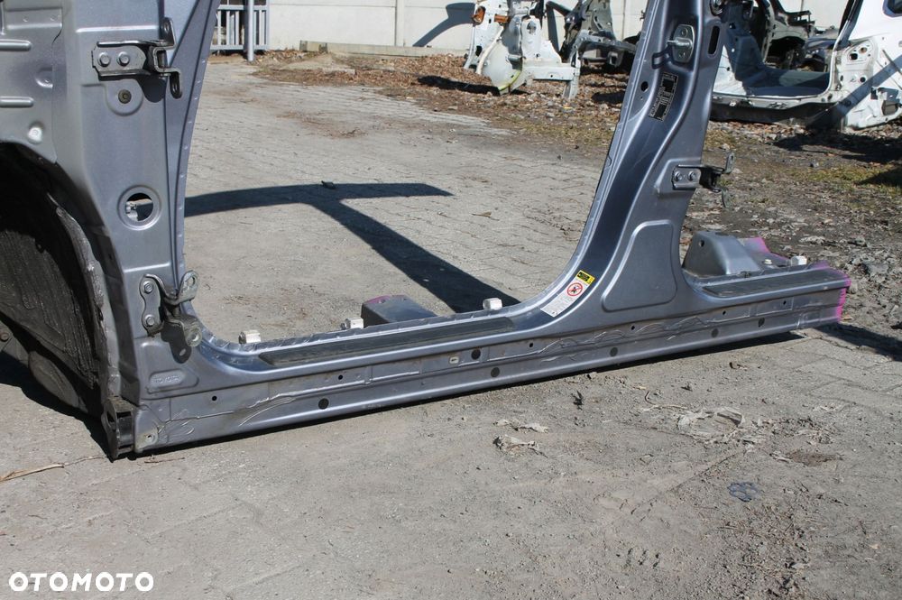ćwiartka lewy przód słupek próg toyota verso 09-18 - 6