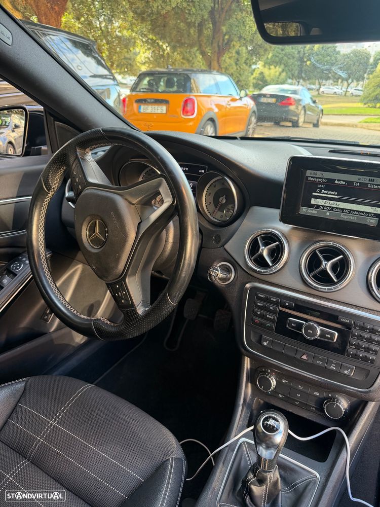 Mercedes-Benz CLA 180 Standard - 10
