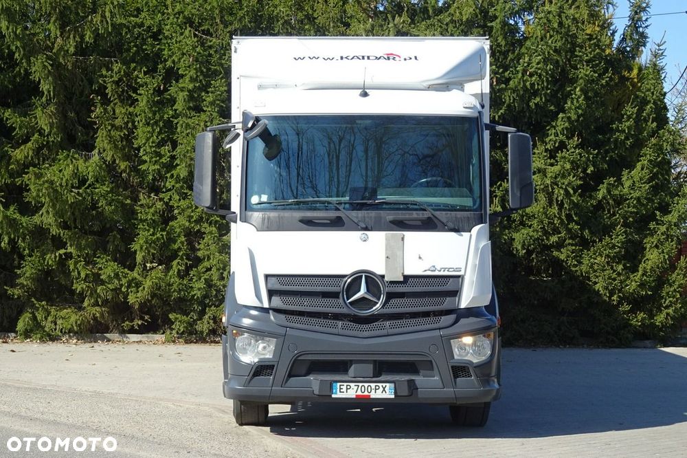 Mercedes-Benz Antos 1827 Euro6 kontener 21pal, winda poduszki klima - 11