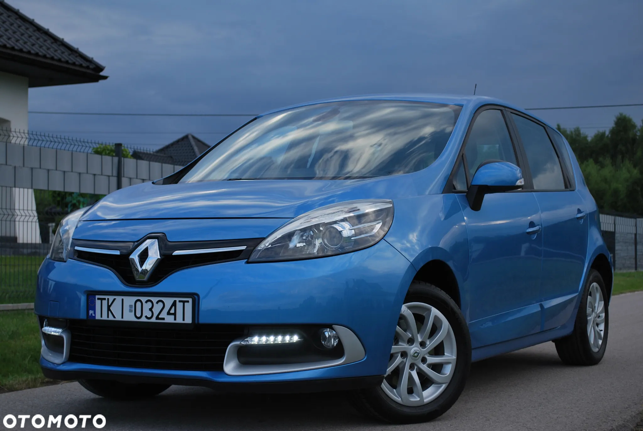 Renault Scenic 1.6 16V 110 LIMITED - 11