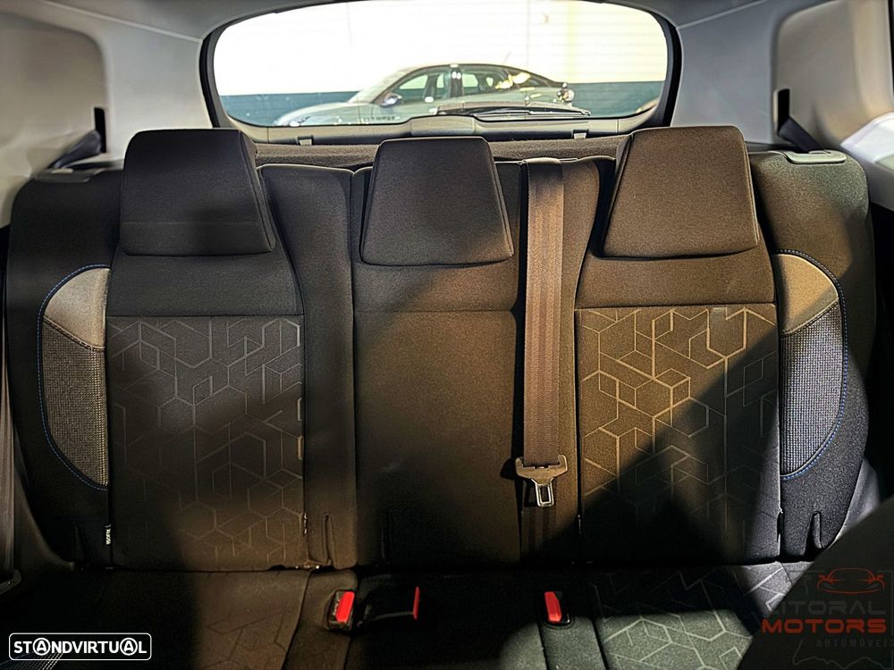 Peugeot 2008 1.2 PureTech Style - 23