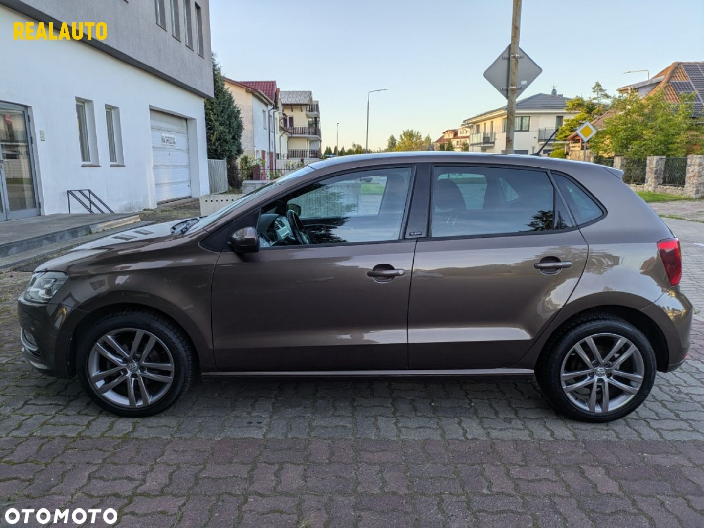 Volkswagen Polo - 8
