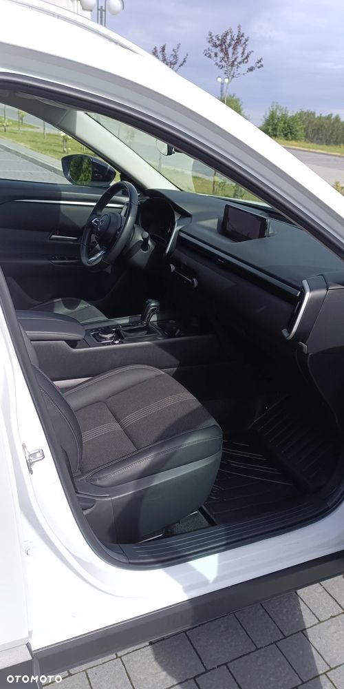 Mazda CX-50 - 11