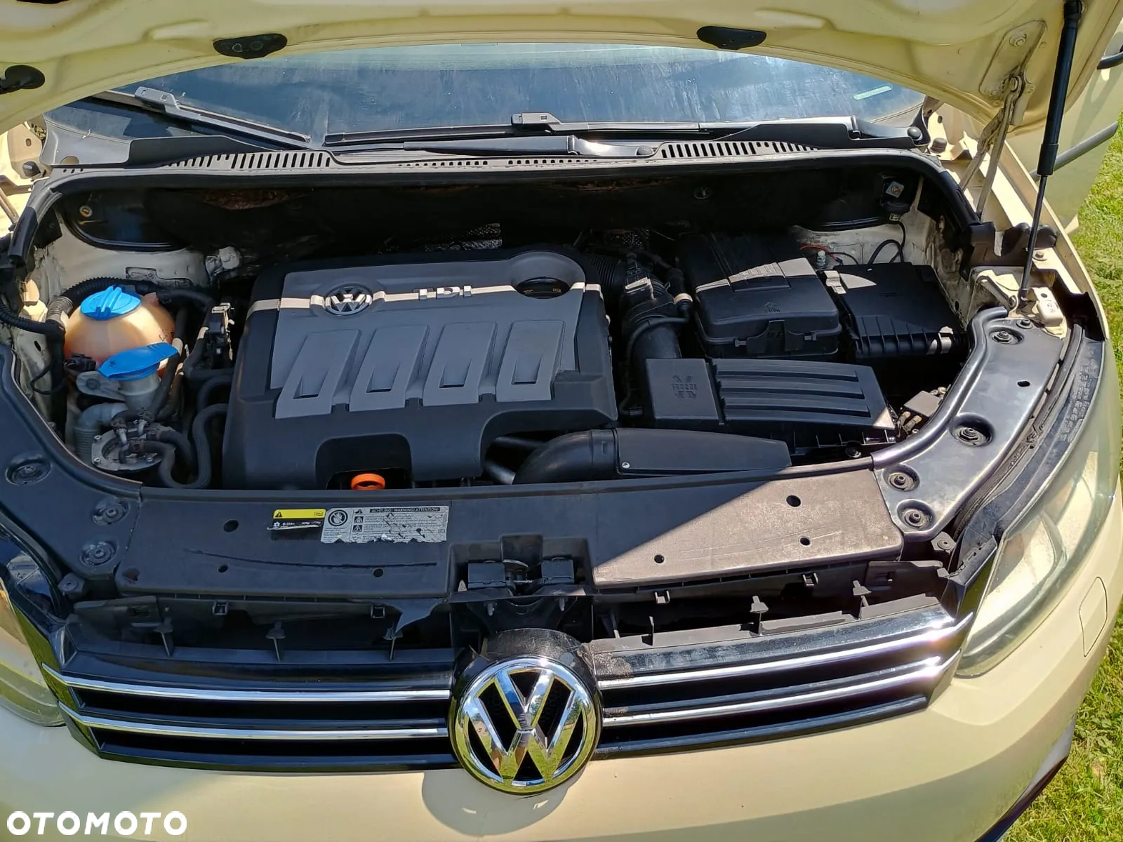 Volkswagen Touran - 19