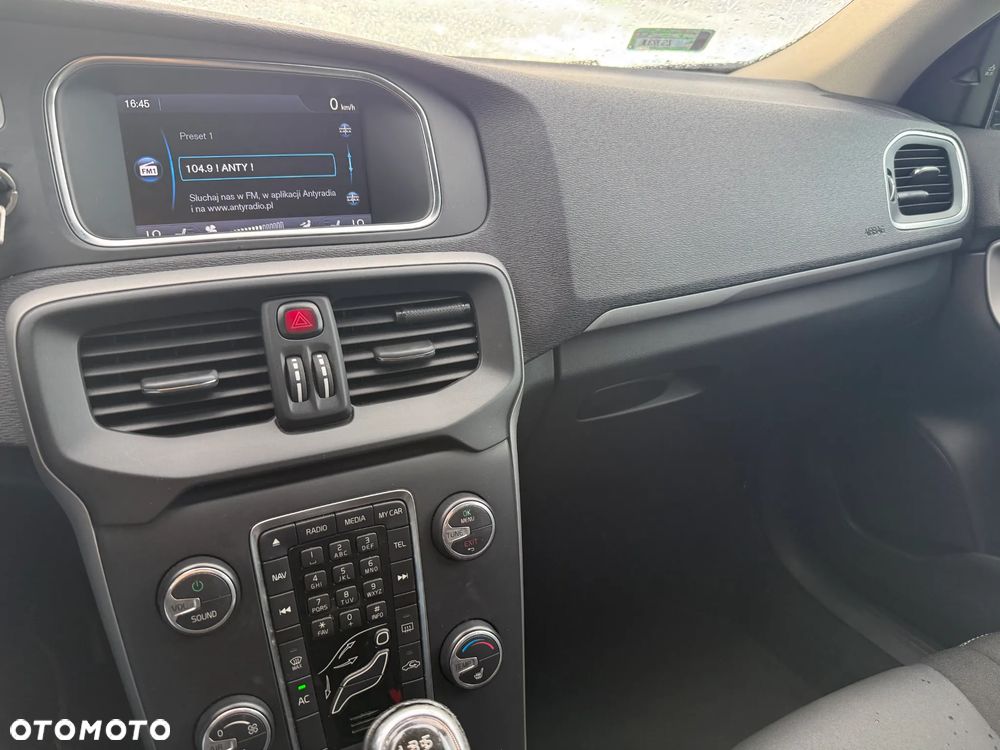 Volvo V40 - 12