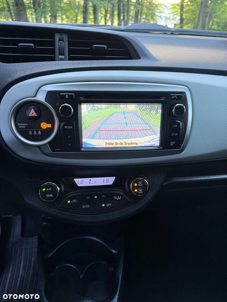 Toyota Yaris 1.5 VVT-i Life - 15