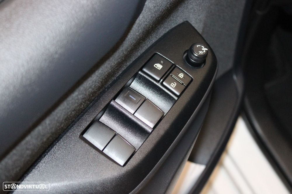 Toyota Yaris 1.5 HDF Exclusive - 23