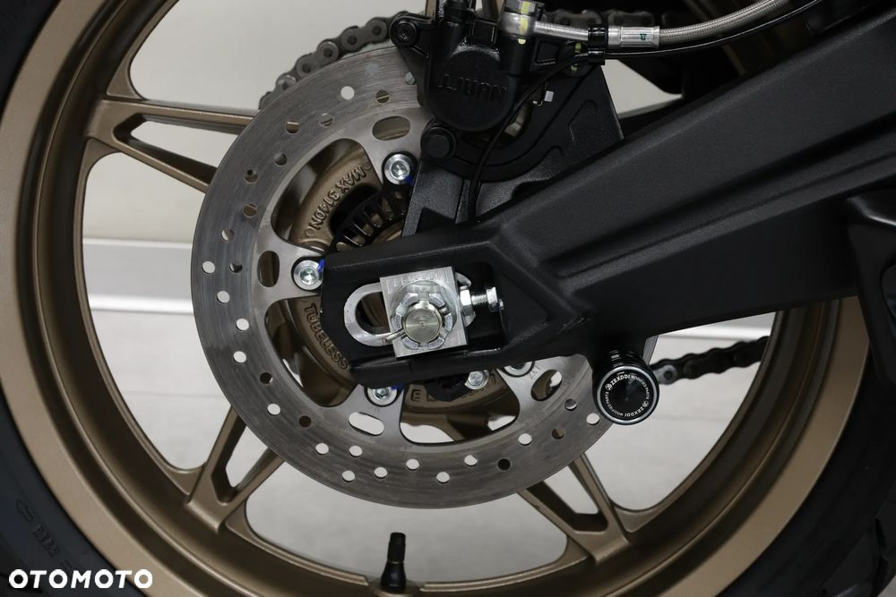 CFMoto 700MT - 37