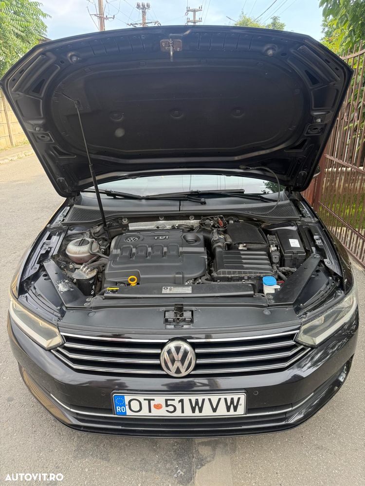 Volkswagen Passat - 4