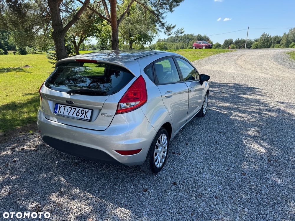 Ford Fiesta 1.4 Champions Edition - 12