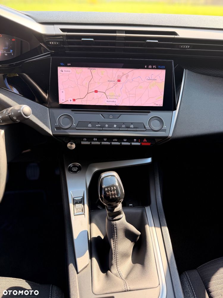 Peugeot 308 1.2 PureTech Allure Pack S&S - 32