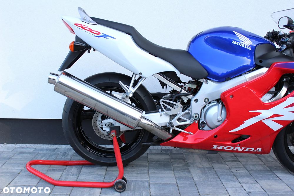 Honda CBR - 11