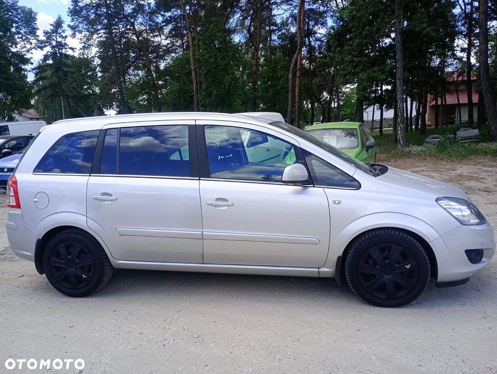 Opel Zafira - 3