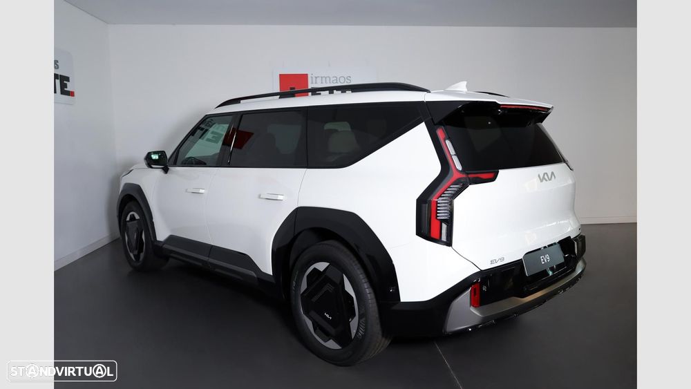 Kia EV9 98.8 kWh GT-Line AWD — fotografia 25