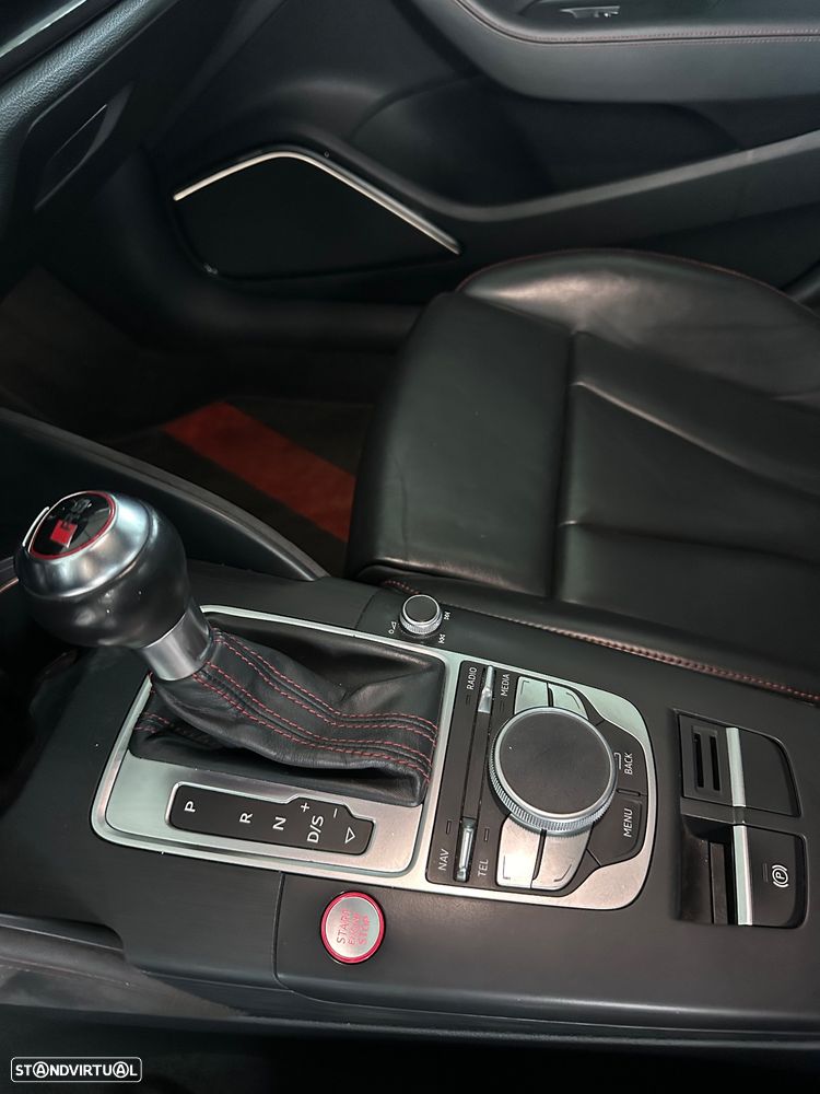 Audi RS3 Sportback S tronic - 38