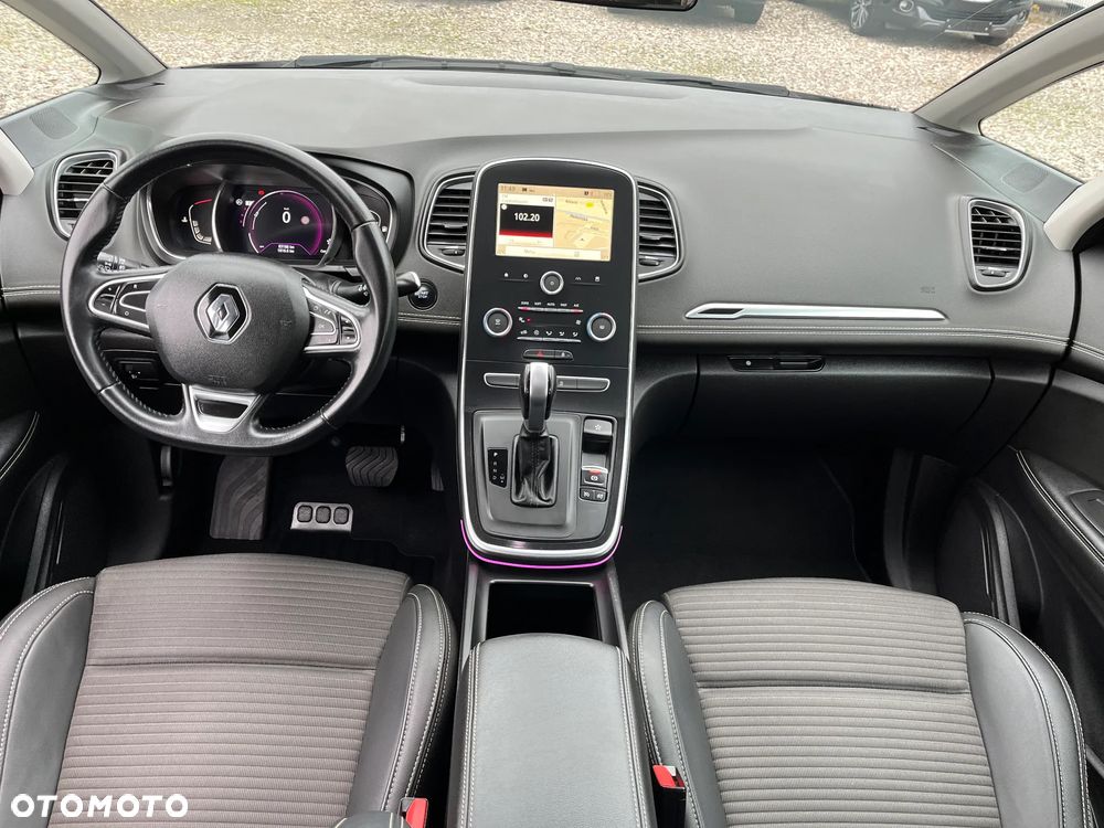 Renault Scenic - 21