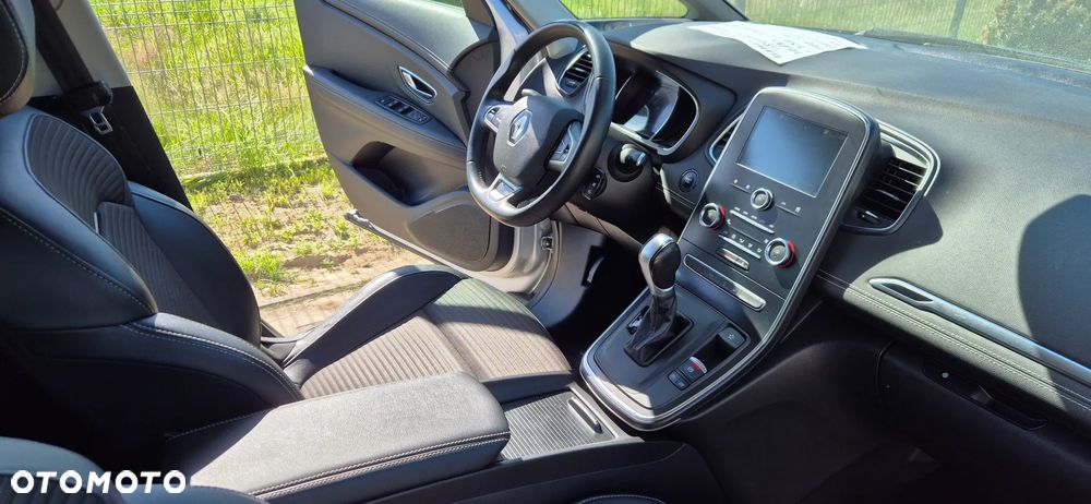 Renault Grand Scenic TCe 140 GPF EDC BLACK EDITION - 18