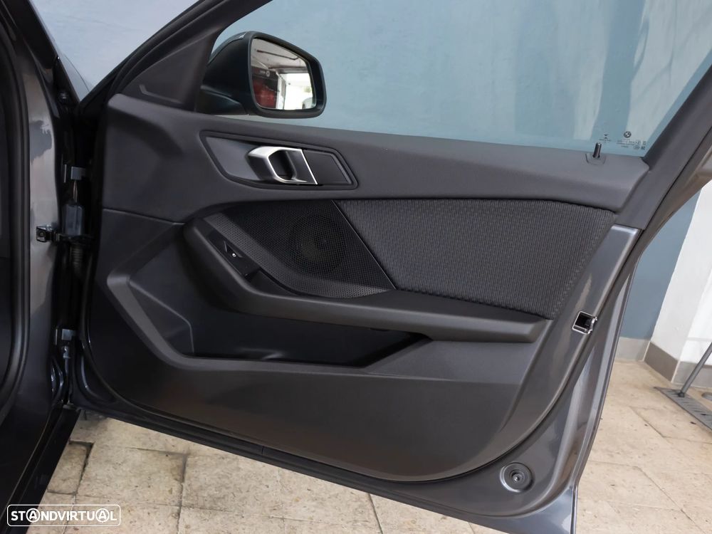 BMW 116 d Corporate Edition Auto - 12