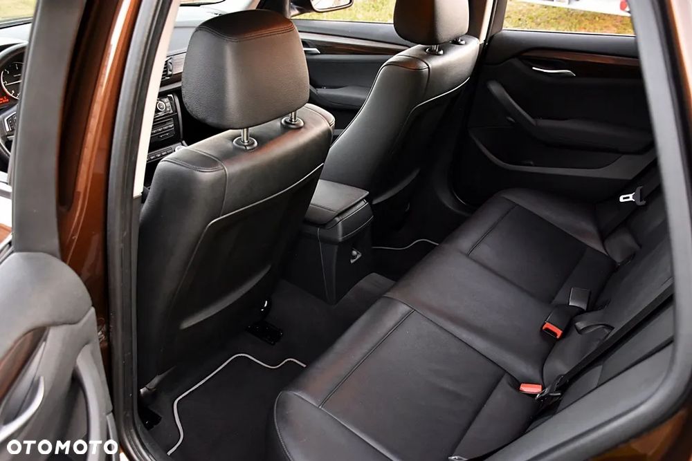 BMW X1 xDrive18d xLine - 8