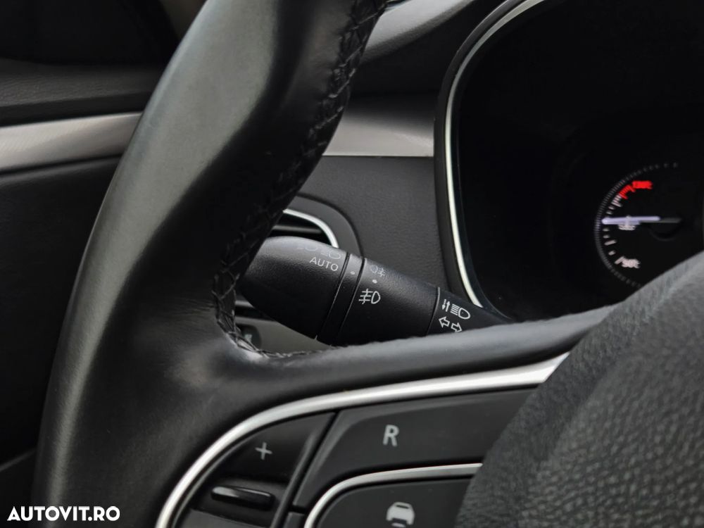 Renault Talisman ENERGY TCe 150 EDC LIMITED - 17