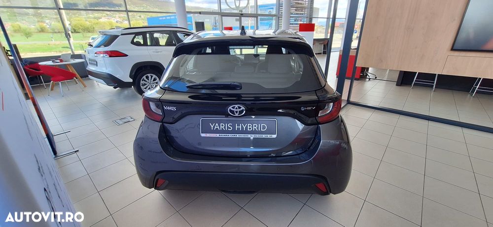 Toyota Yaris 1.5 VVT-i HSD Active - 2